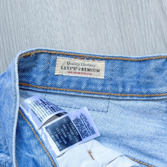 Levi's Premium 501® Original Fit High Rise Shorts - Picture 7 of 7